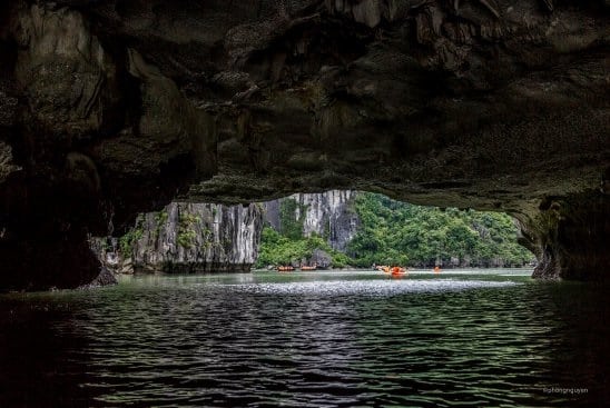 Hang Luồn: Cổng trời ở Vịnh Hạ Long