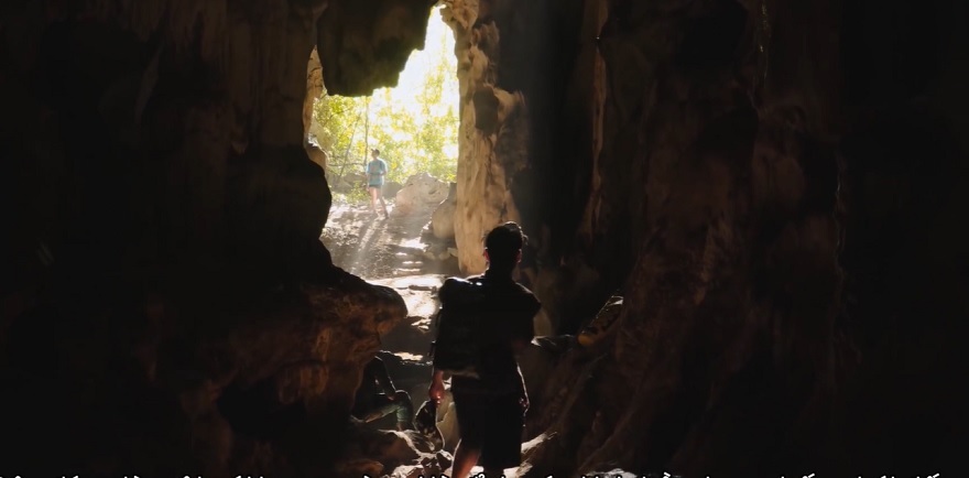 Tour Đu dây abseiling và trekking Hang Vẹm nửa ngày